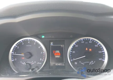 2018 Toyota Highlander Le Plus z USA, uszkodzony, nr VIN 5TDBZRFH8JS844513